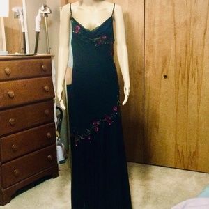 Black and wine embroidered and beaded dress - XScape by Joanna Chen